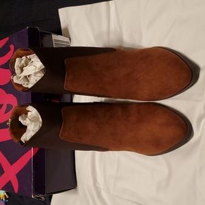 Size 7 Ankle boots